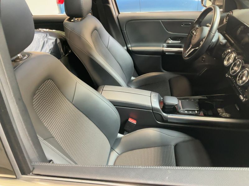 Mercedes-Benz GLA-Klasse GLA 200 Progressive — zdjęcie 11