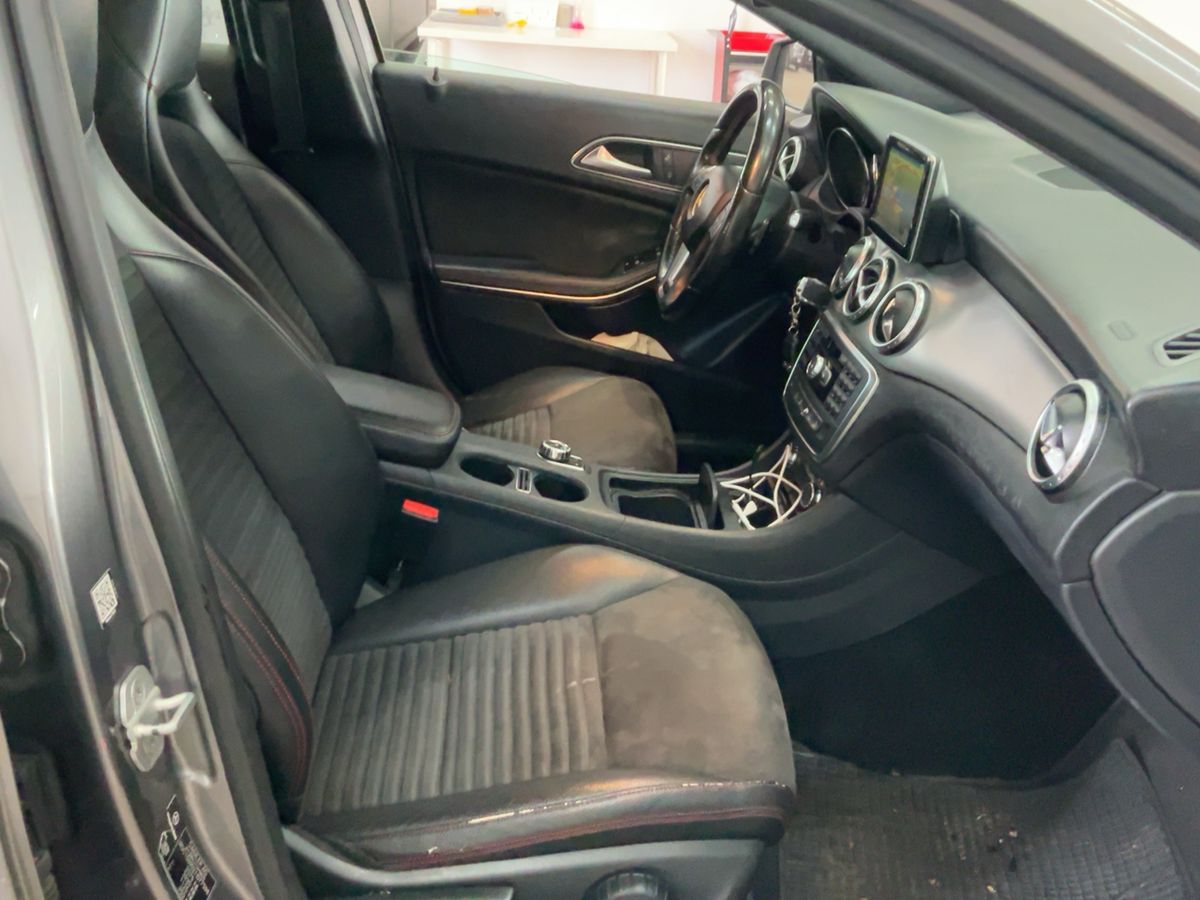 Mercedes-Benz GLA-Klasse 2015 — photo 17