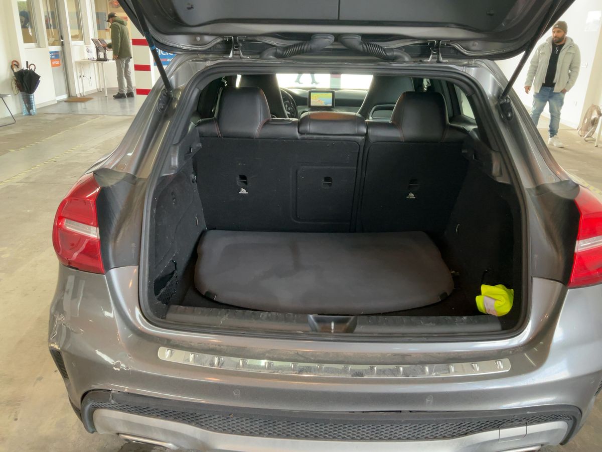 Mercedes-Benz GLA-Klasse 2015 — photo 16