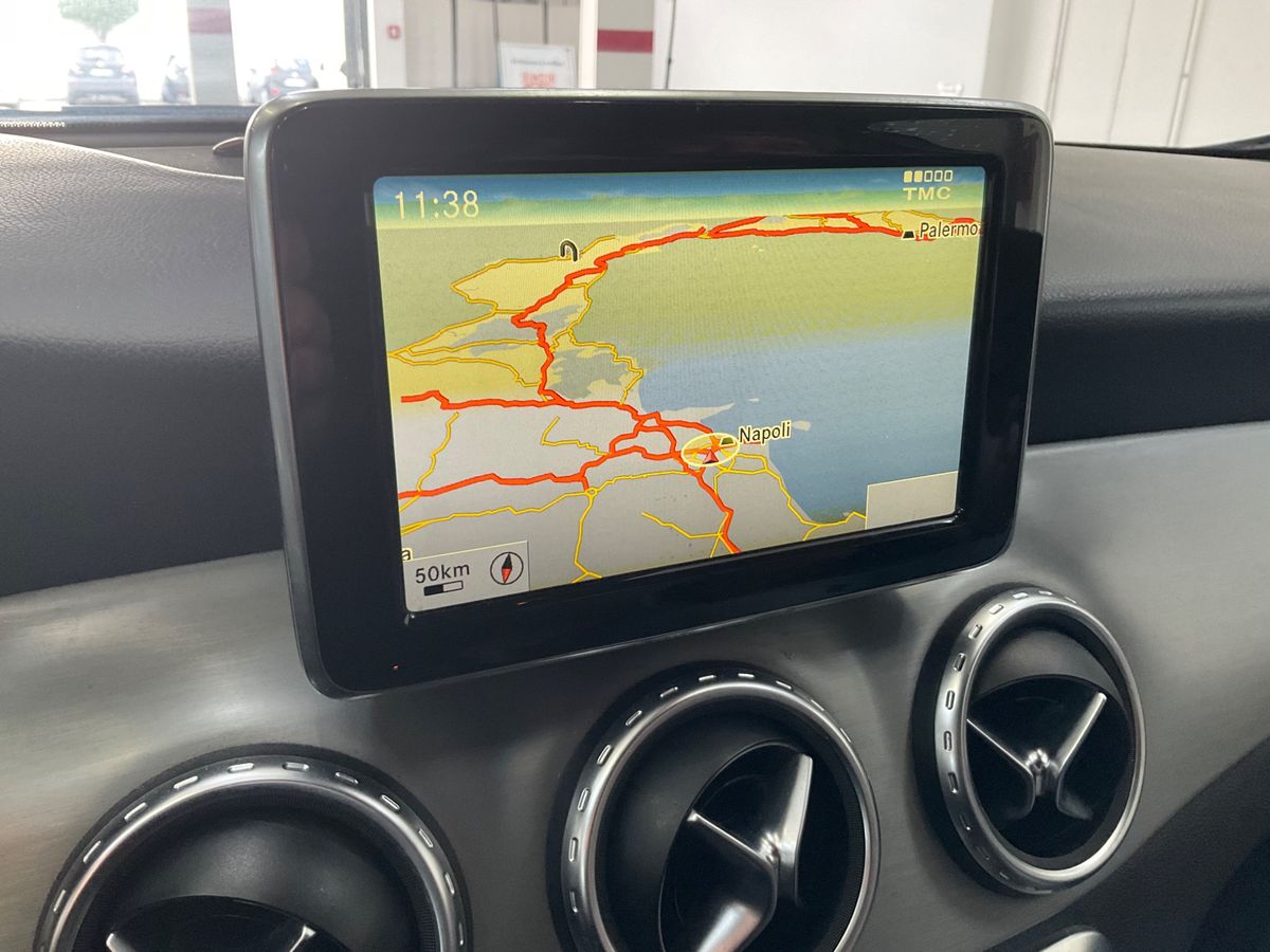 Mercedes-Benz GLA-Klasse 2015 — photo 44