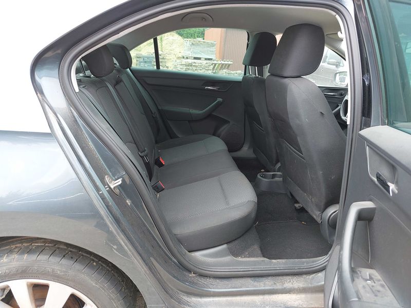 Seat Toledo 1.2 TSI Style — zdjęcie 13