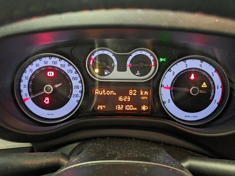Fiat 500L 1.3 M-Jet Trekking — zdjęcie 12