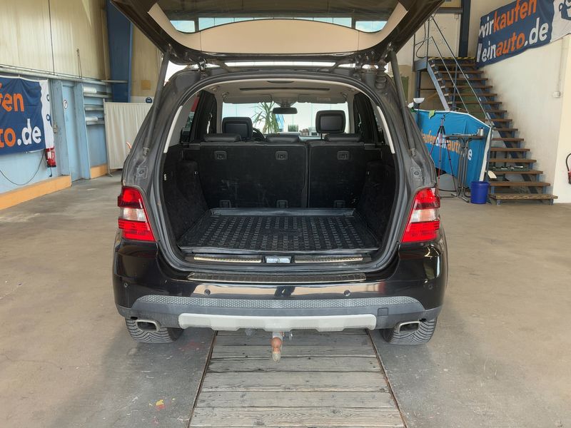 Mercedes-Benz M-Klasse ML 320 CDI — zdjęcie 10