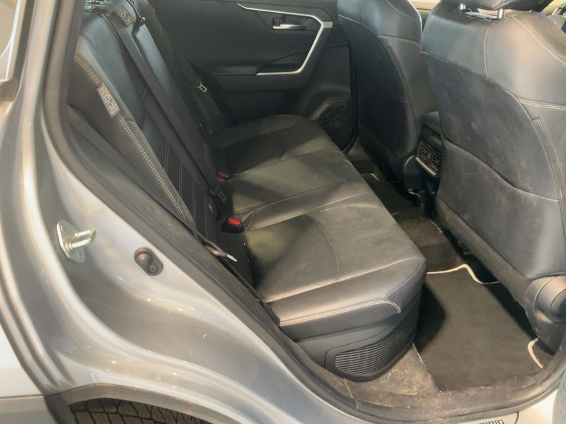 Toyota RAV 4 2.5 Hybrid 4x4 Lounge 2022 – снимка 19