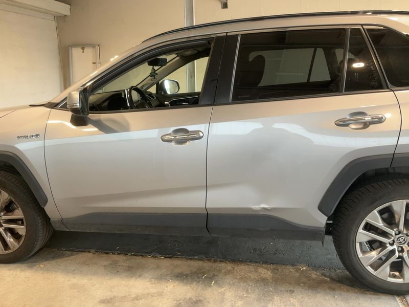 Toyota RAV 4 2.5 Hybrid 4x4 Lounge 2022 – снимка 4