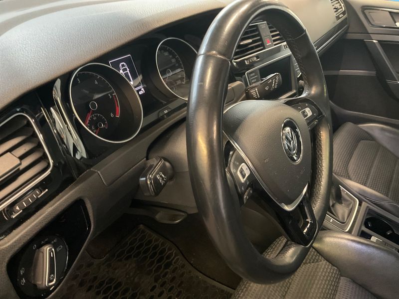 Volkswagen Golf VII 2.0 TDI Highline BlueMotion Tech 2016 – снимка 29