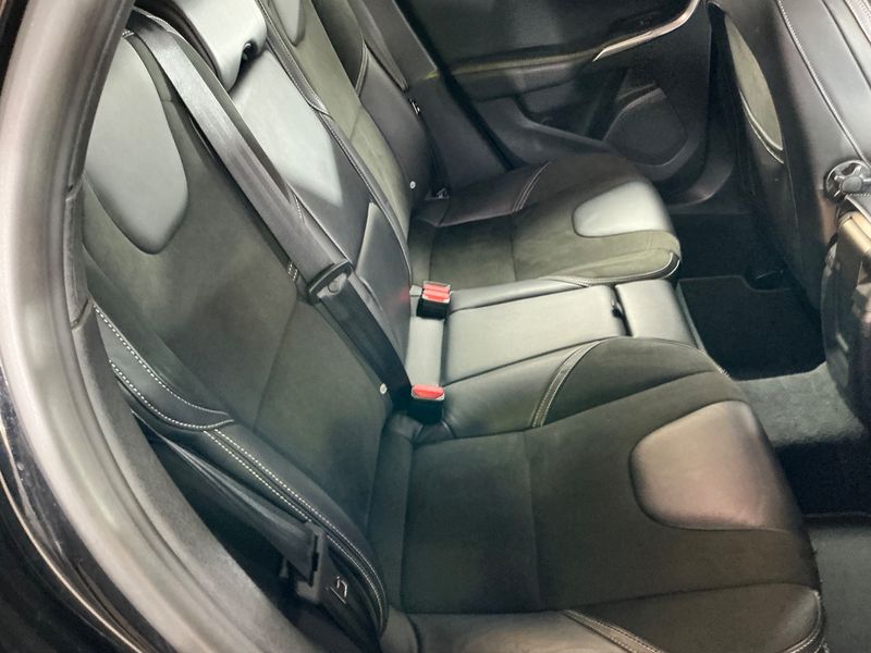 Volvo V40 2.0 D3 R-Design 2016 – снимка 37