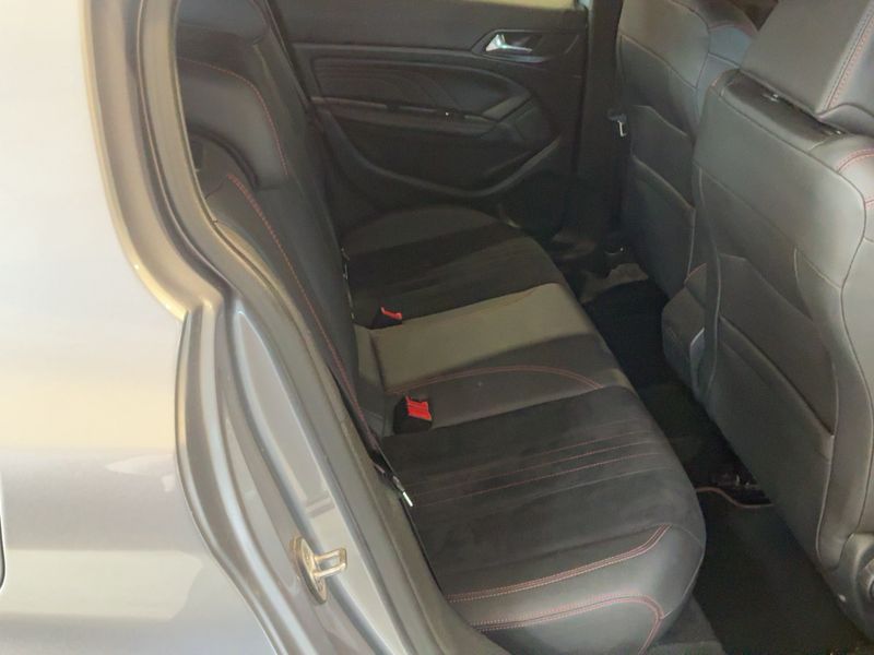 Peugeot 308 1.6 THP GT — zdjęcie 14