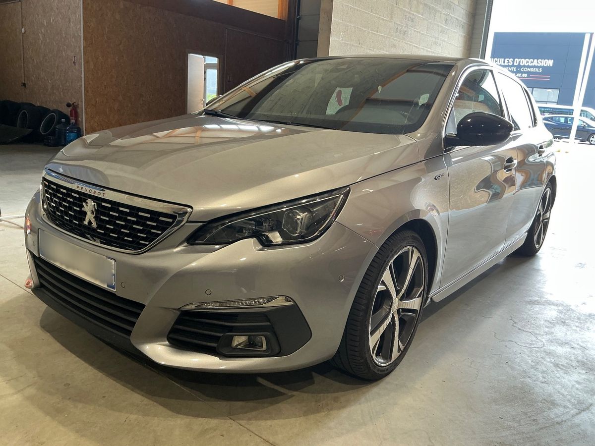 Peugeot 308 2018 — photo 1
