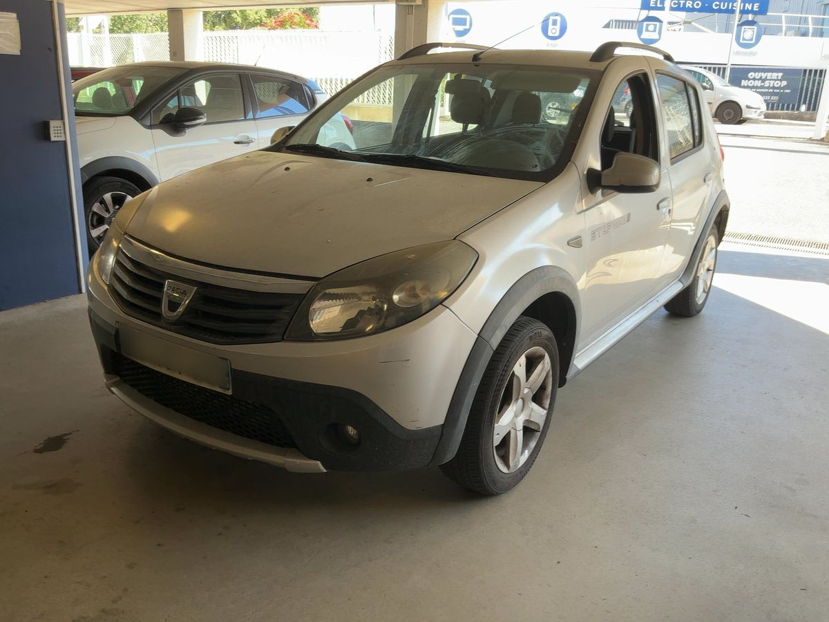 Dacia Sandero 2012