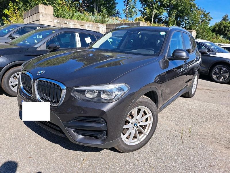 X3 xDrive 30e Advantage