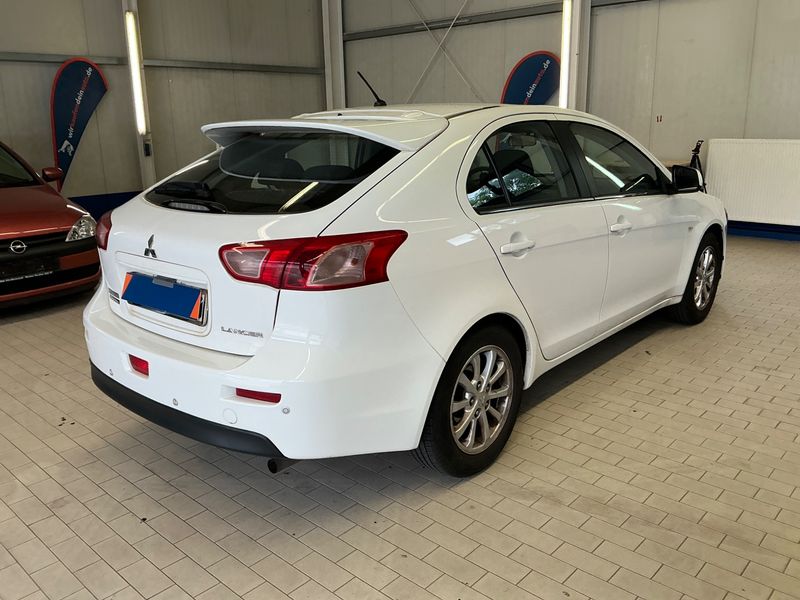 Mitsubishi Lancer 1.6 ClearTec XTRA — zdjęcie 2