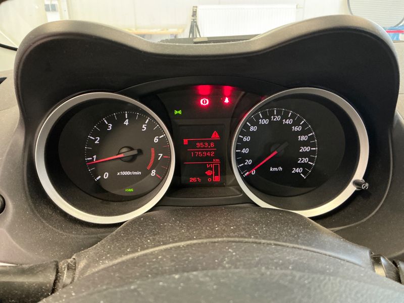 Mitsubishi Lancer 1.6 ClearTec XTRA — zdjęcie 4