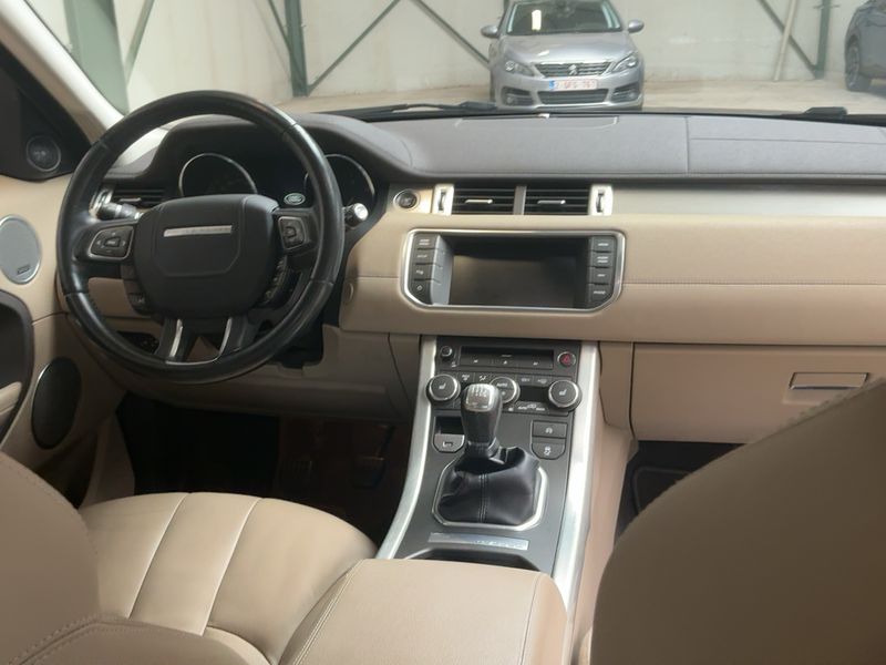 Land Rover Evoque 2.2 Td4 Pure Technik — zdjęcie 12