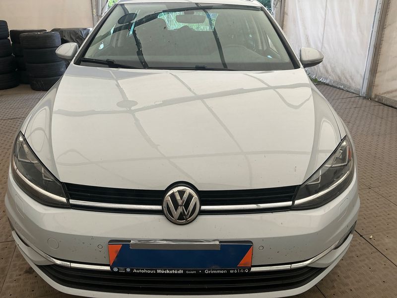 Volkswagen Golf VII 1.5 TSI ACT Sound 2017 – снимка 45