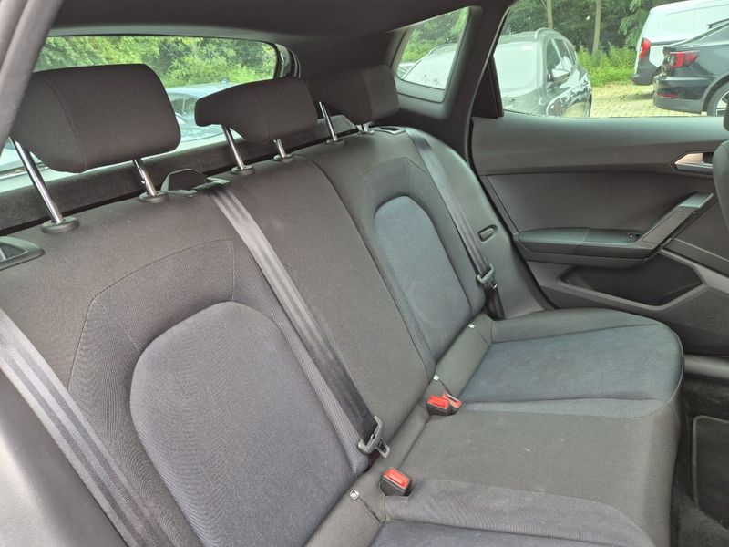 Seat Arona 1.0 TSI FR — zdjęcie 9