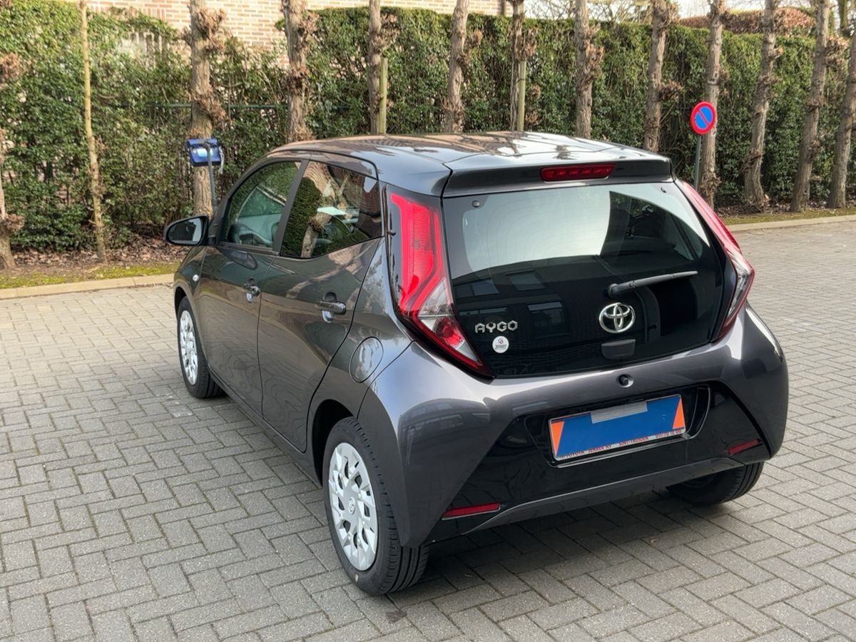 Toyota Aygo 2021 — photo 7