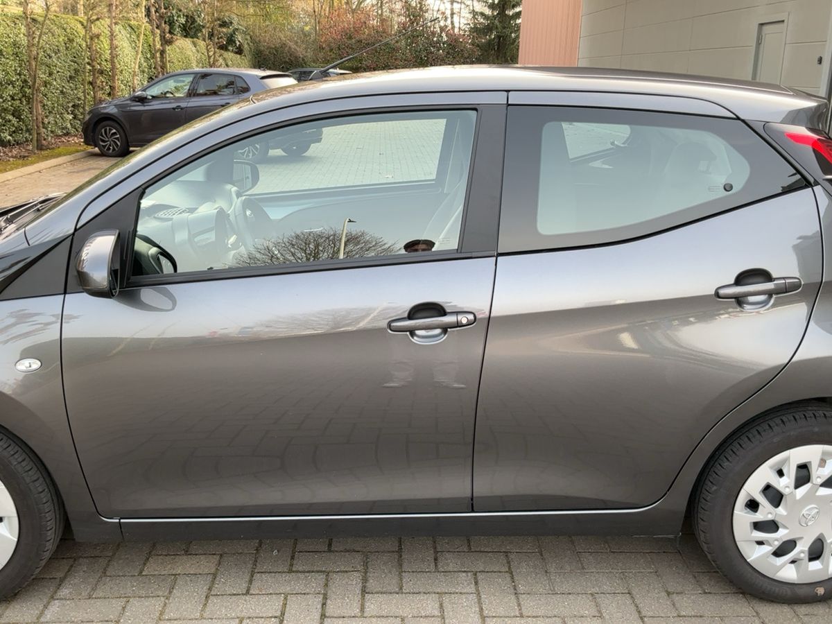 Toyota Aygo 2021 — photo 5