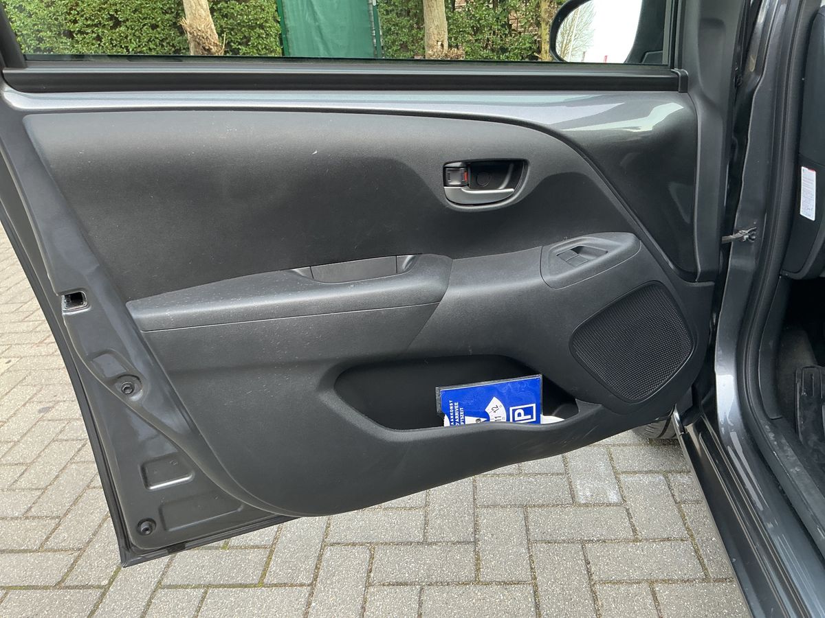 Toyota Aygo 2021 — photo 43