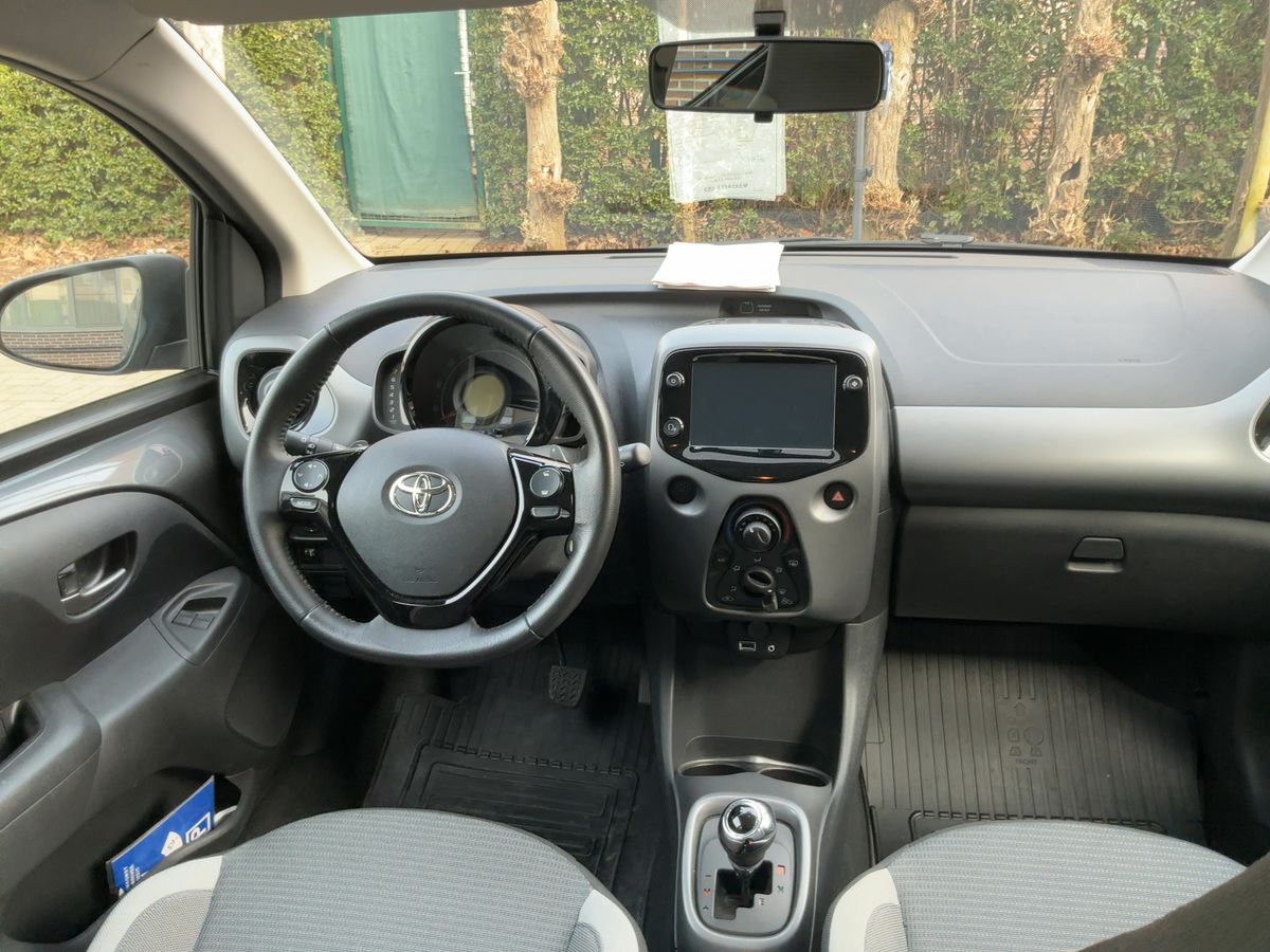 Toyota Aygo 2021 — photo 18