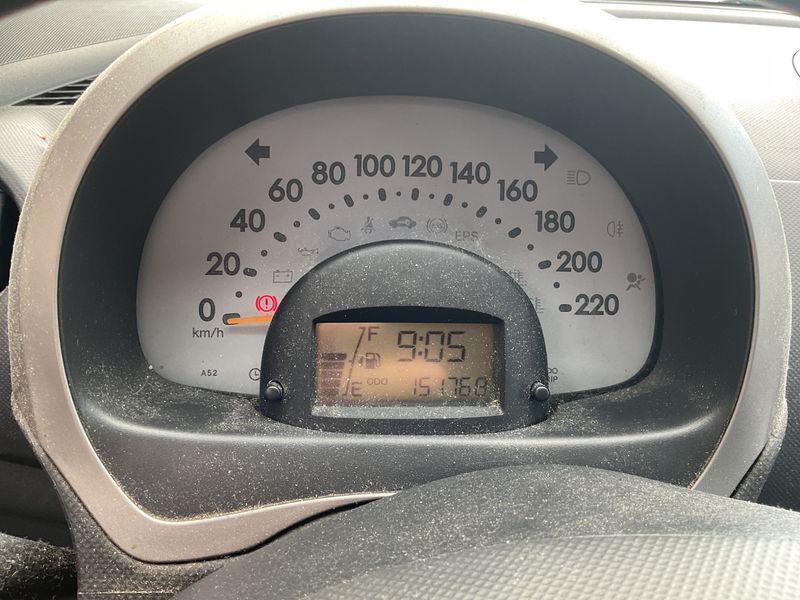 Daihatsu Sirion 1.0 — zdjęcie 4