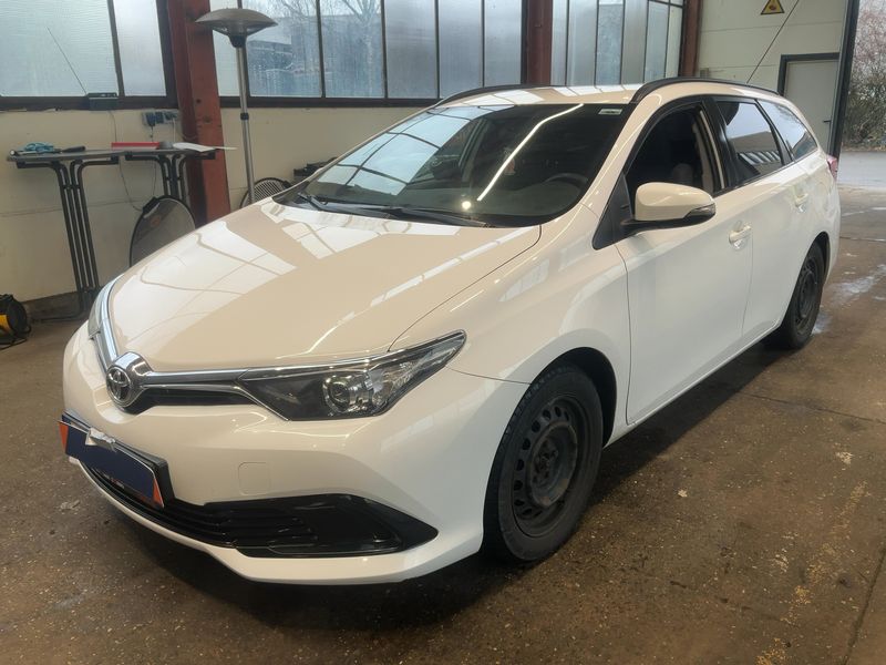 Auris Touring Sports 1.3 Cool