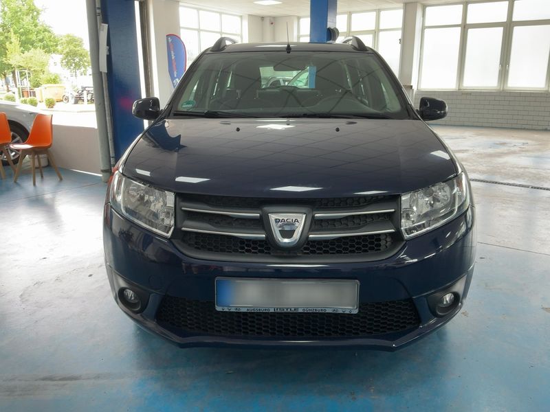 Dacia Logan MCV 1.2 Laureate — zdjęcie 9