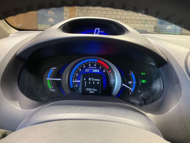 Honda Insight 1.3 Hybrid Elegance — zdjęcie 13