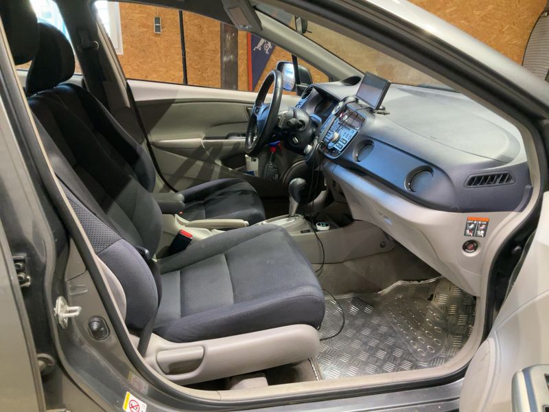 Honda Insight 1.3 Hybrid Elegance — zdjęcie 11