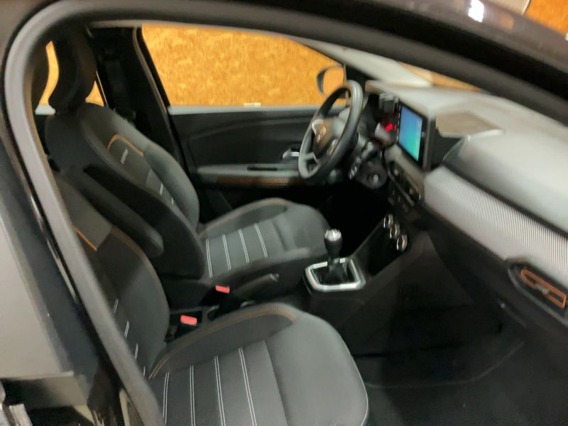 Dacia Sandero 1.0 TCe LPG Stepway Comfort — zdjęcie 11
