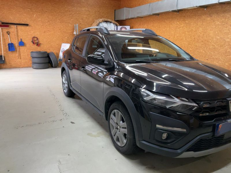 Dacia Sandero 1.0 TCe LPG Stepway Comfort — zdjęcie 8