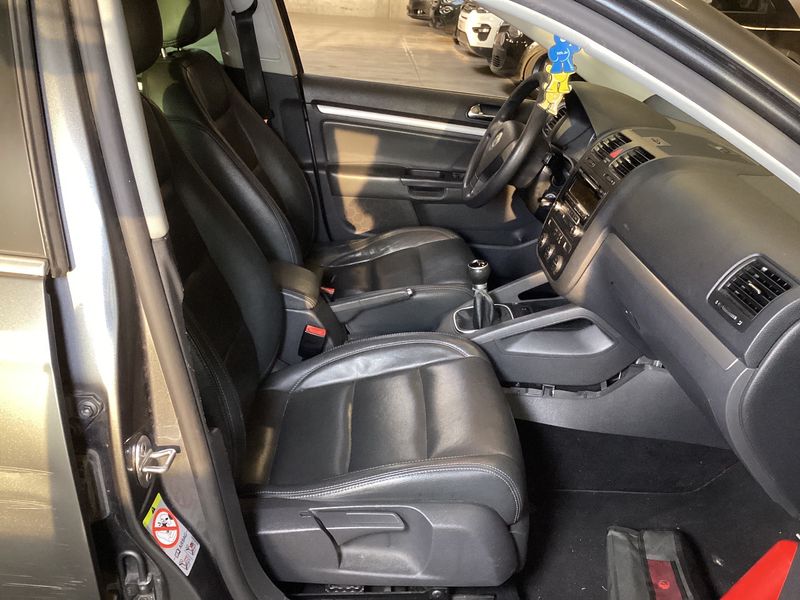Volkswagen Golf V 1.9 TDI Comfortline — zdjęcie 3