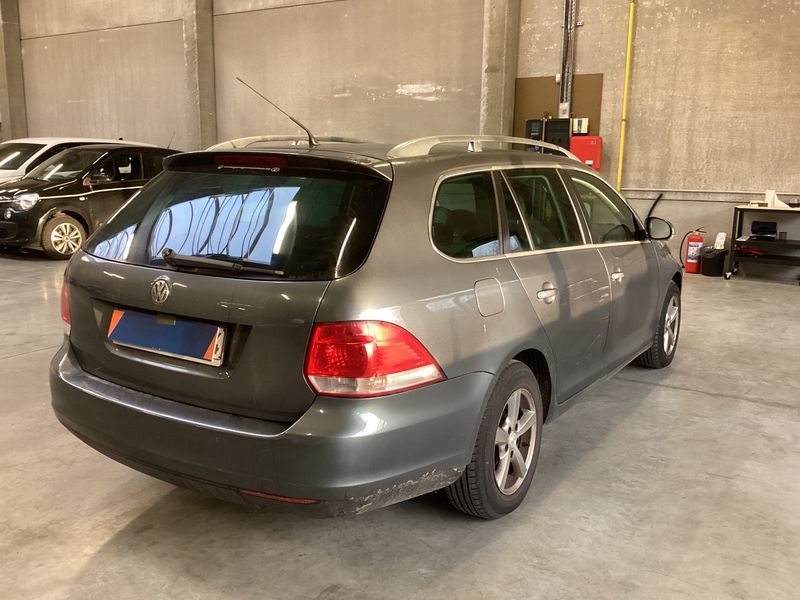 Volkswagen Golf V 1.9 TDI Comfortline — zdjęcie 2