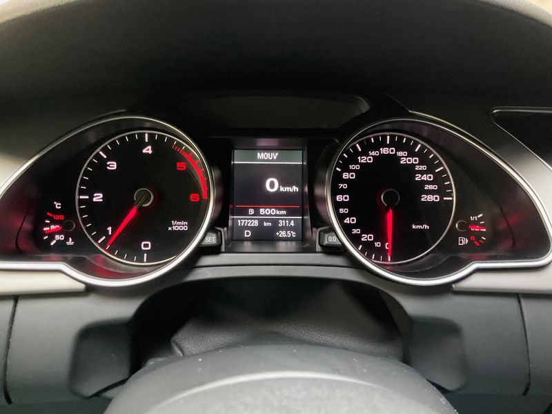 Audi A5 2.0 TDI — zdjęcie 13