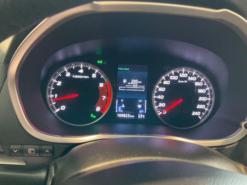 Mitsubishi Eclipse Cross 1.5 T-MIVEC Intro Edition 2WD — zdjęcie 13