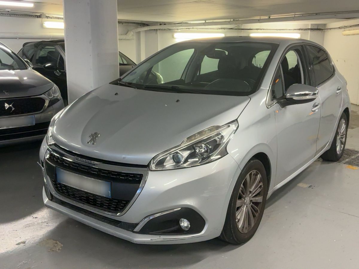 Peugeot 208 2016
