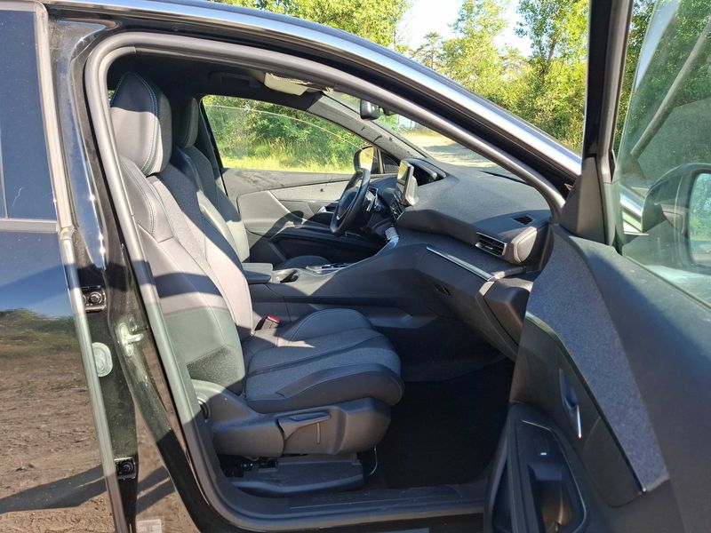 Peugeot 3008 1.2 PureTech Allure Pack 2023 – снимка 10