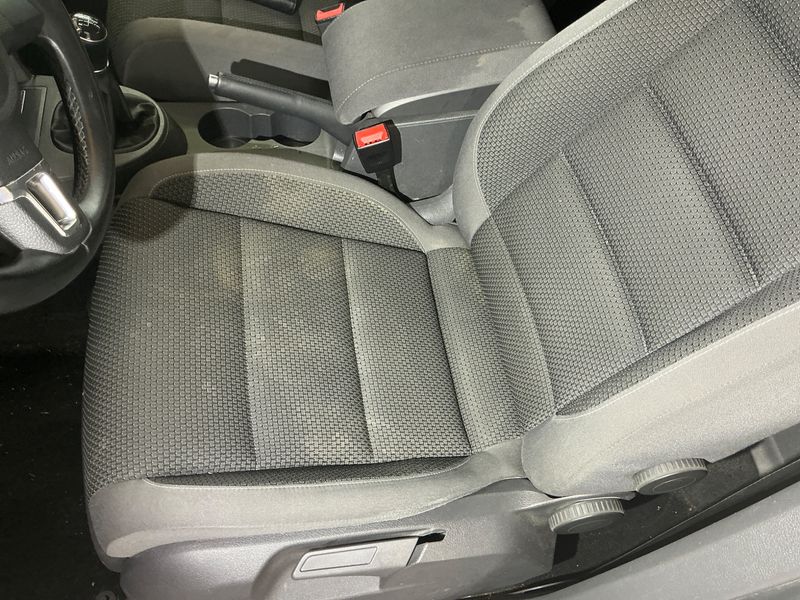Volkswagen Touran 1.4 TSI Comfortline 2014 – снимка 39