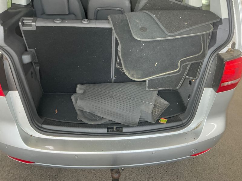 Volkswagen Touran 1.4 TSI Comfortline 2014 – снимка 37