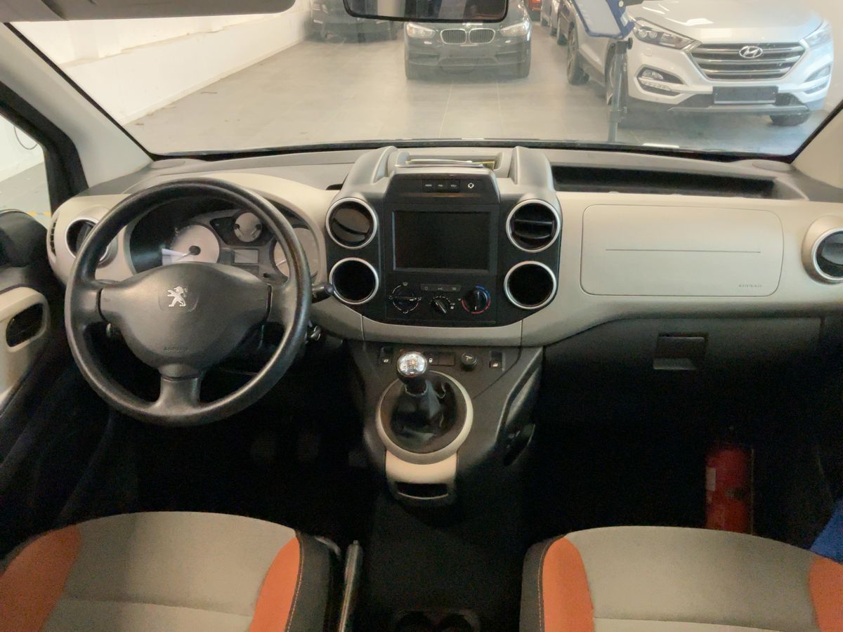 Peugeot Partner 2015 — photo 18