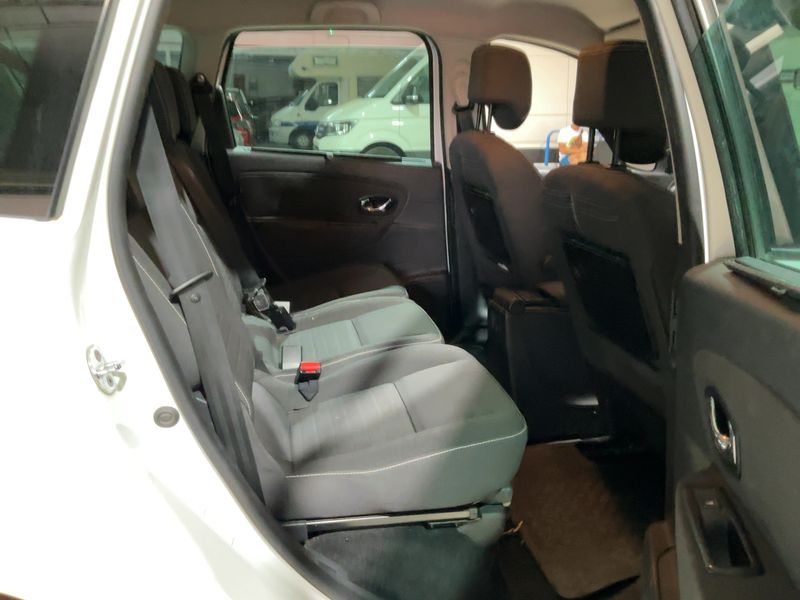 Renault Grand Scenic 1.5 dCi Limited — zdjęcie 14