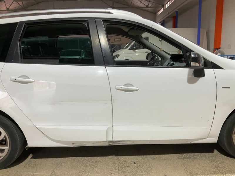 Renault Grand Scenic 1.5 dCi Limited — zdjęcie 7