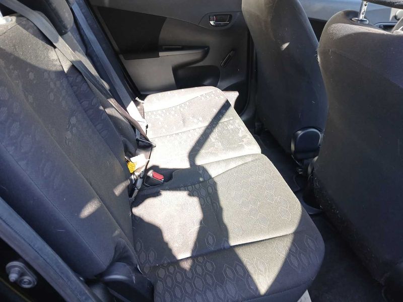 Subaru Trezia 1.4 Diesel Comfort — zdjęcie 13