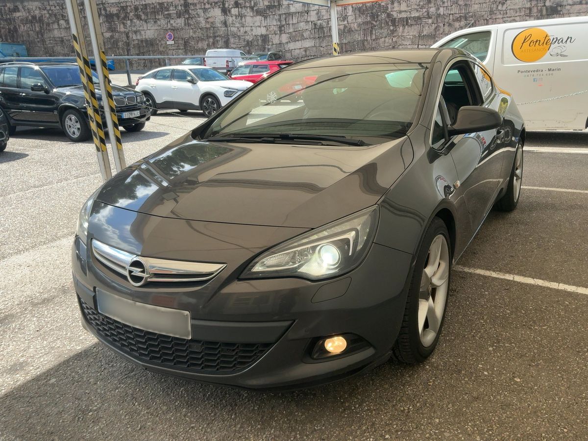Opel Astra GTC 1.6 CDTI DPF Cosmo