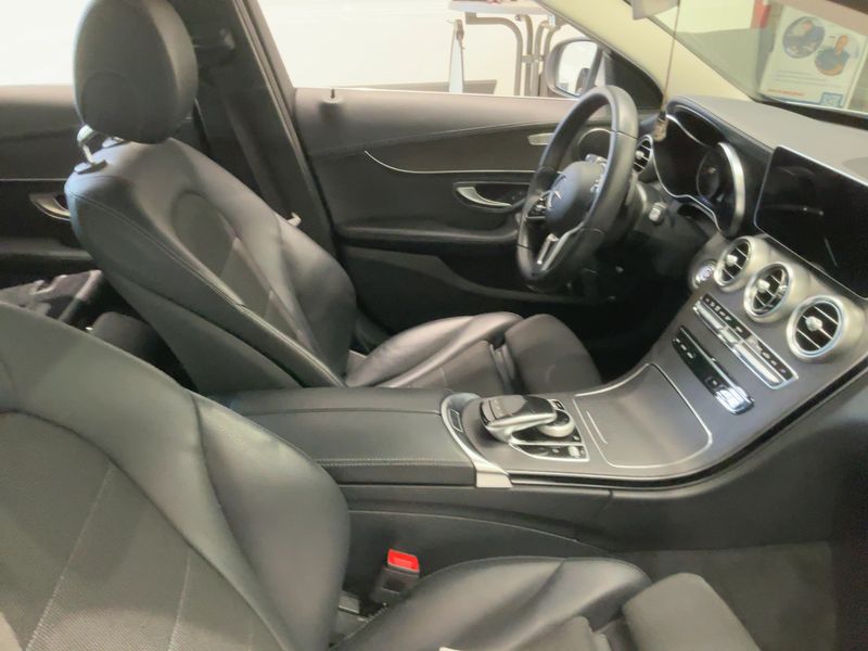 Mercedes-Benz C-Klasse C 180 CGI T Edition Exclusive — zdjęcie 11