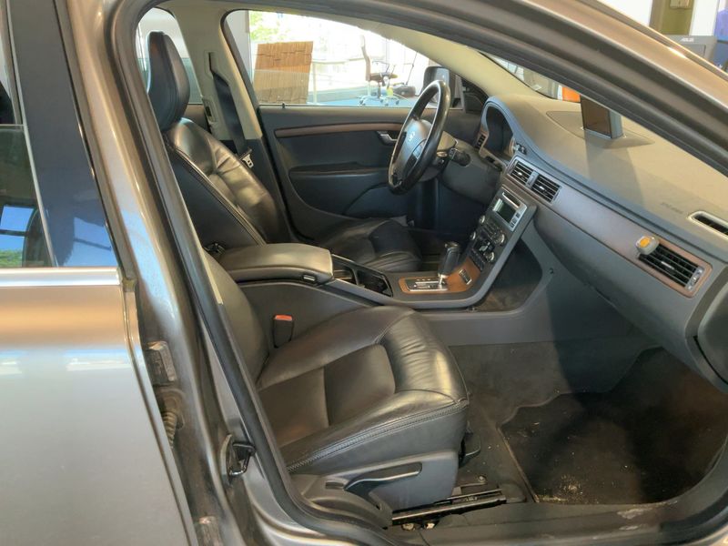 Volvo XC70 2.4 D5 Summum AWD — zdjęcie 11