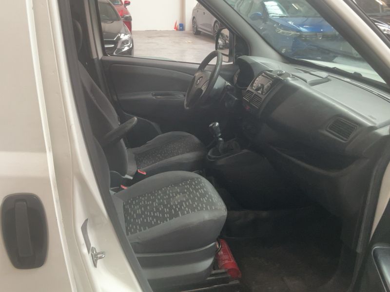 Opel Combo 1.6 CDTI Kasten L1H1 2,2t — zdjęcie 11