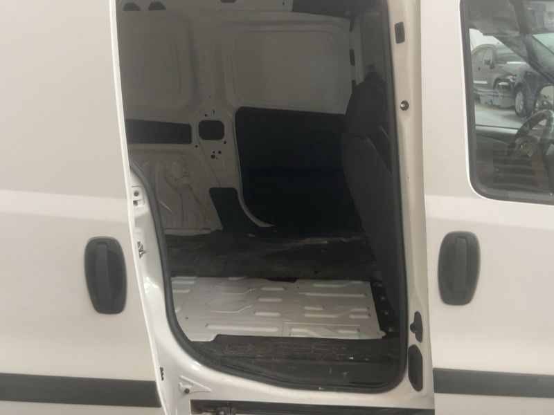 Opel Combo 1.6 CDTI Kasten L1H1 2,2t — zdjęcie 14