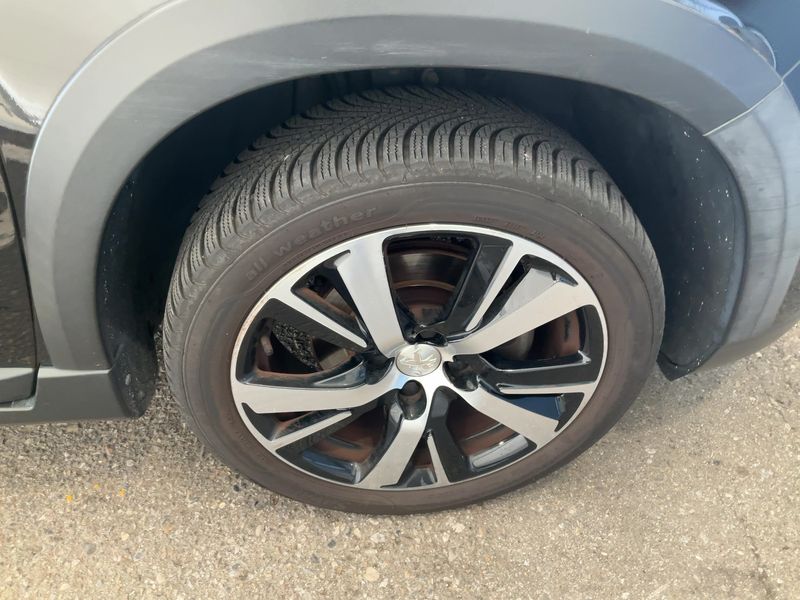 Peugeot 2008 1.2 PureTech Allure 2019 – снимка 11