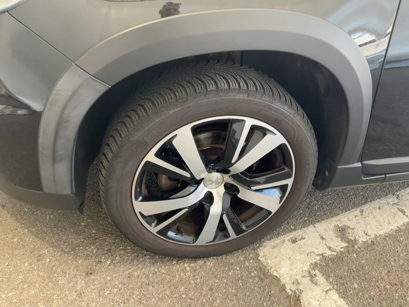 Peugeot 2008 1.2 PureTech Allure 2019 – снимка 3
